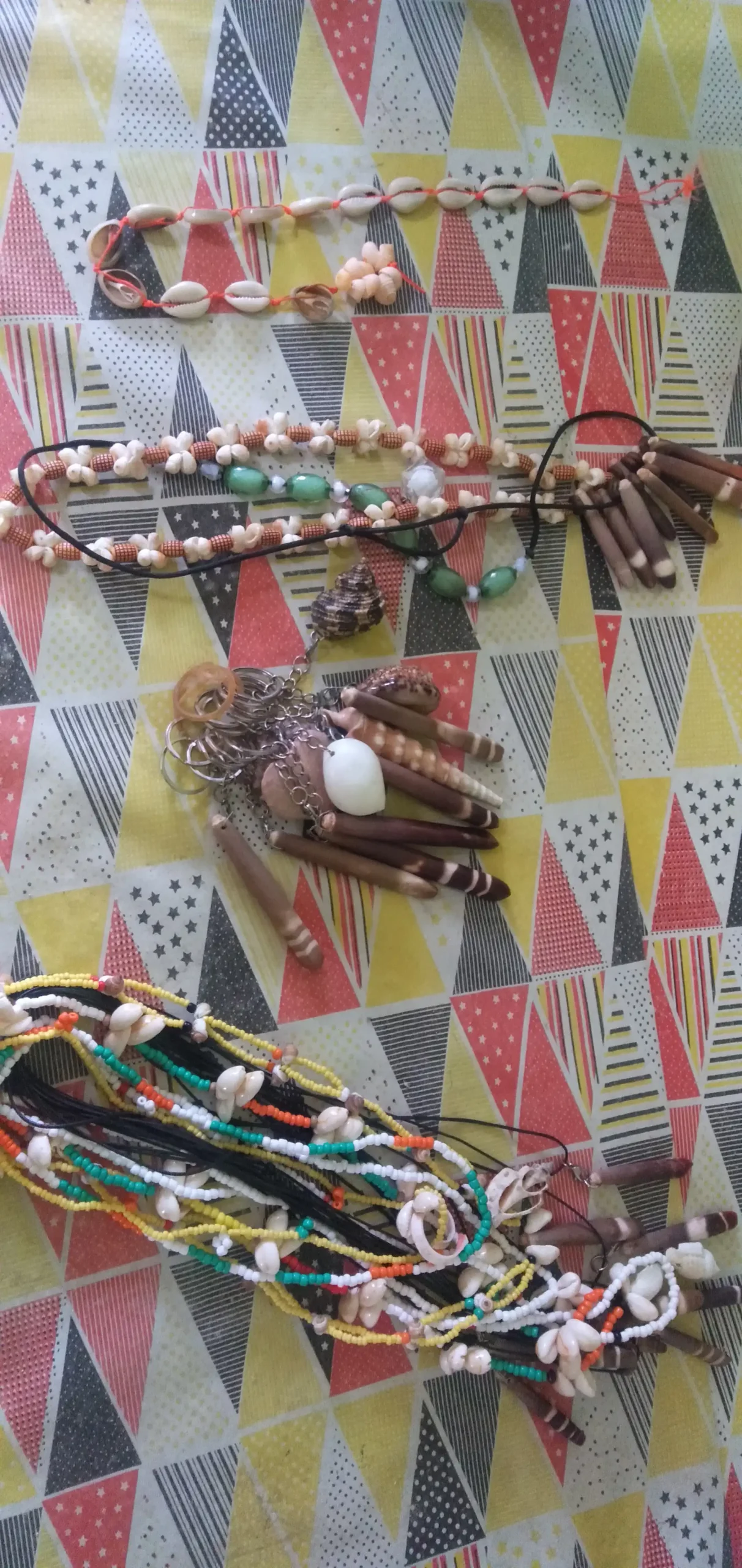 Craft results of the women’s group “Sonai Arwo” in utilizing various sea shells commonly found around Friwen Village Forest (created by PKPRA – Friwen April 2026)